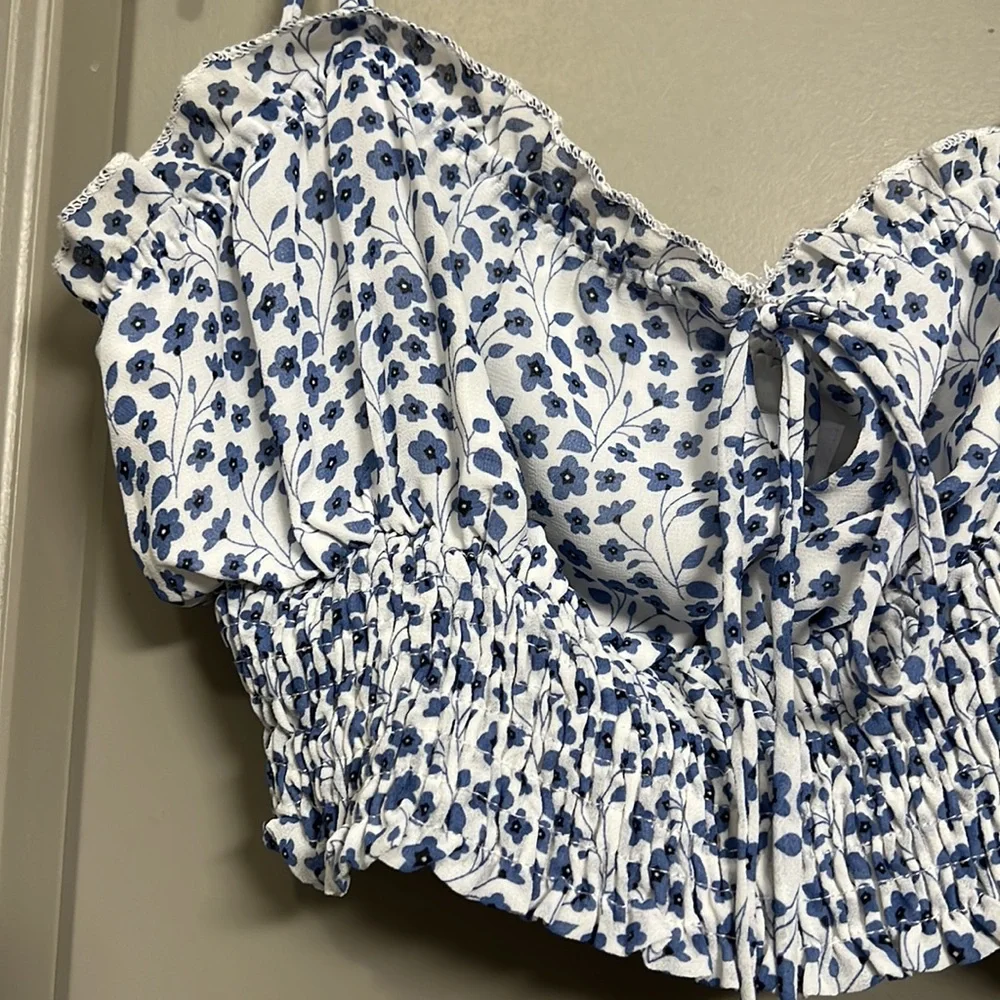 Princess Polly | Benita Floral Crop Top Size 4 Org $42 - Picture 2 of 5